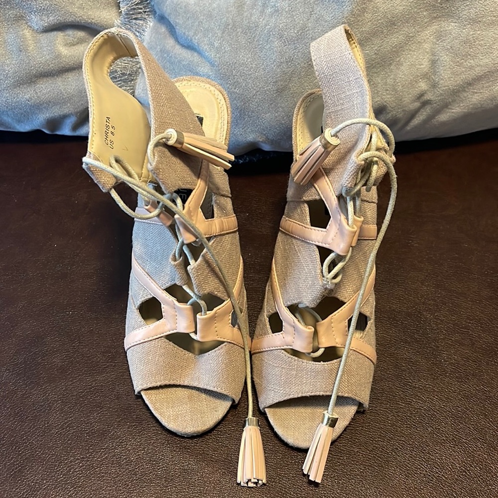 Izabella Rue open toe heels. Size 8.5. Color: Tan/Pink lighty worn No box!